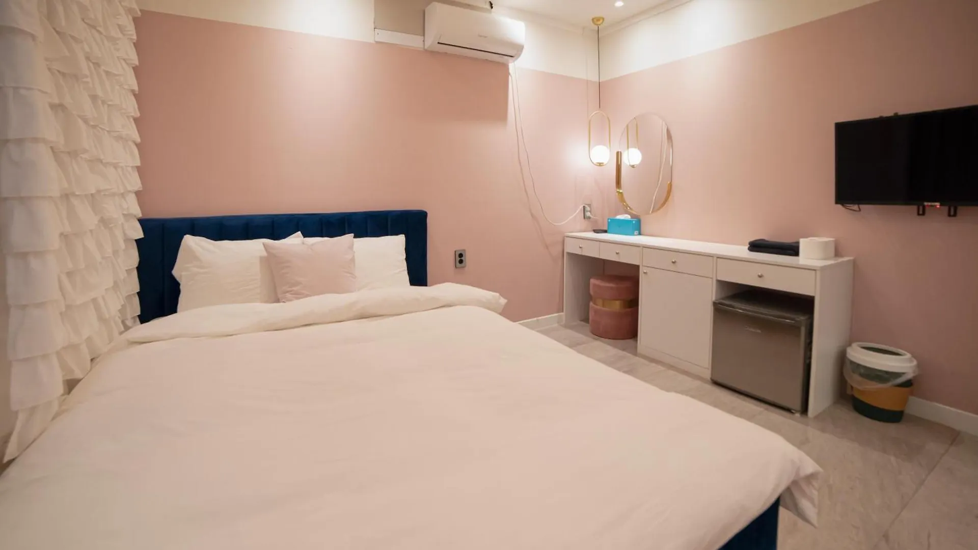 Cloud Hong-Dae Bed & Breakfast Seoul South Korea