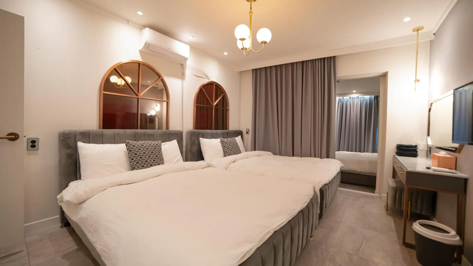 Cloud Hong-Dae Bed & Breakfast Seoul